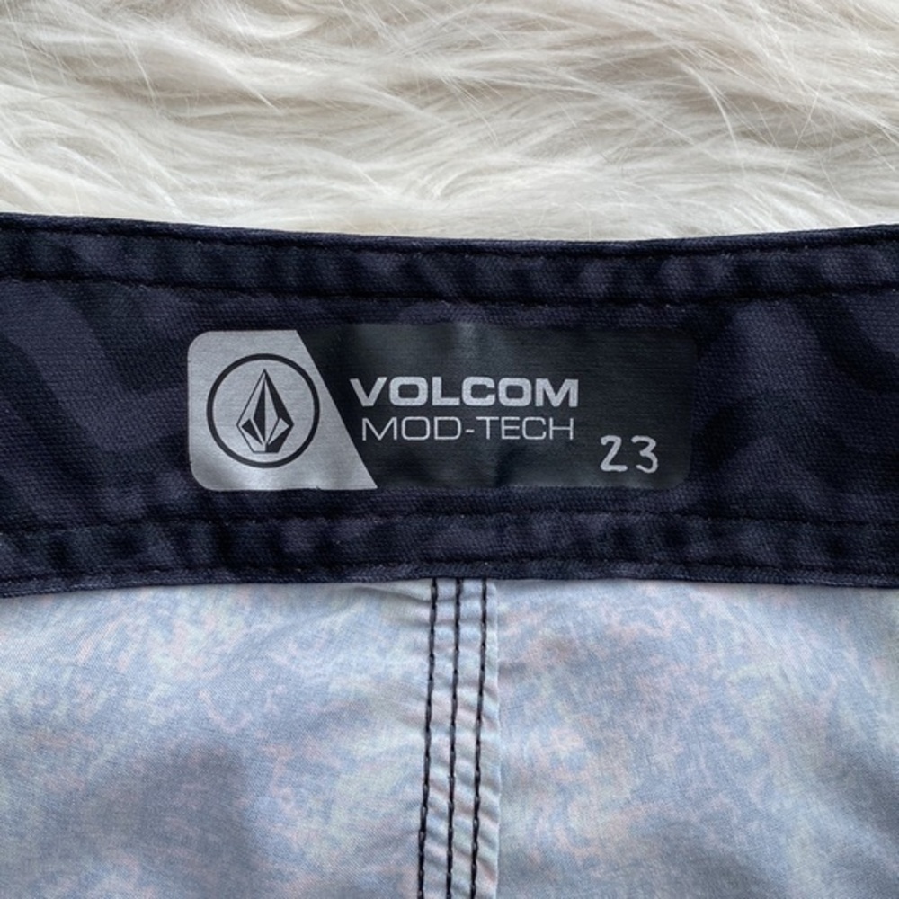 Volcom | Mod-Tech Multicolored Print Board Shorts - Picture 14 of 14